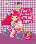 Buku strawberry shortcake piknik di teluk berry